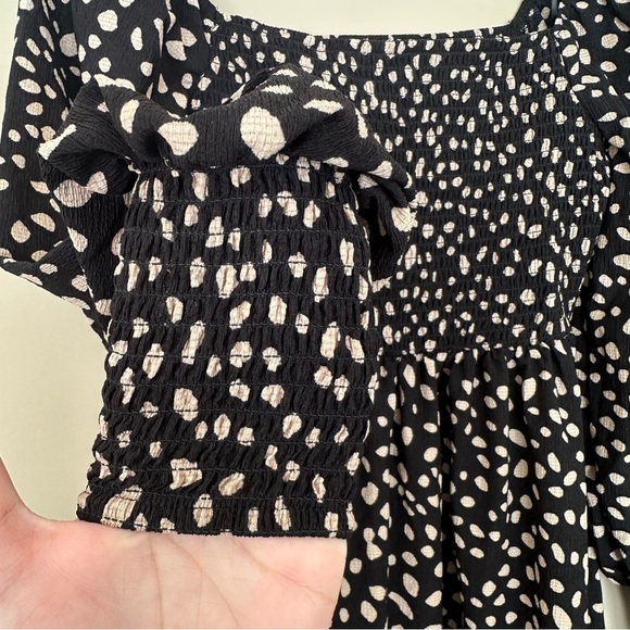 NEW Mi Ami Women M Smocked Top Long Sleeve Black Dalmatian Spots Balloon Sleeve - Picture 2 of 9